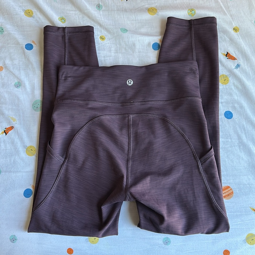 Lululemon - Picture 3 of 4